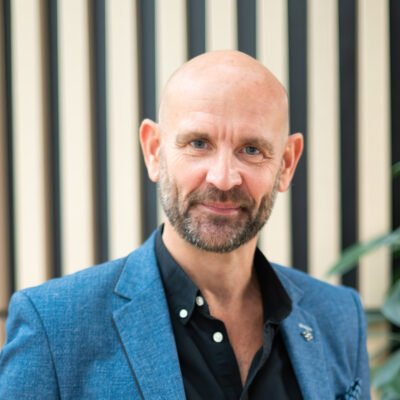 Rob Edwards Profile Photo